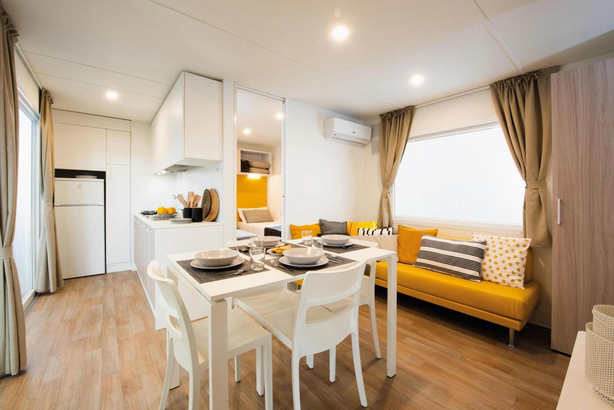 Mobile Homes Mediteran In Caravan Park Strasko, Novalja Exterior photo